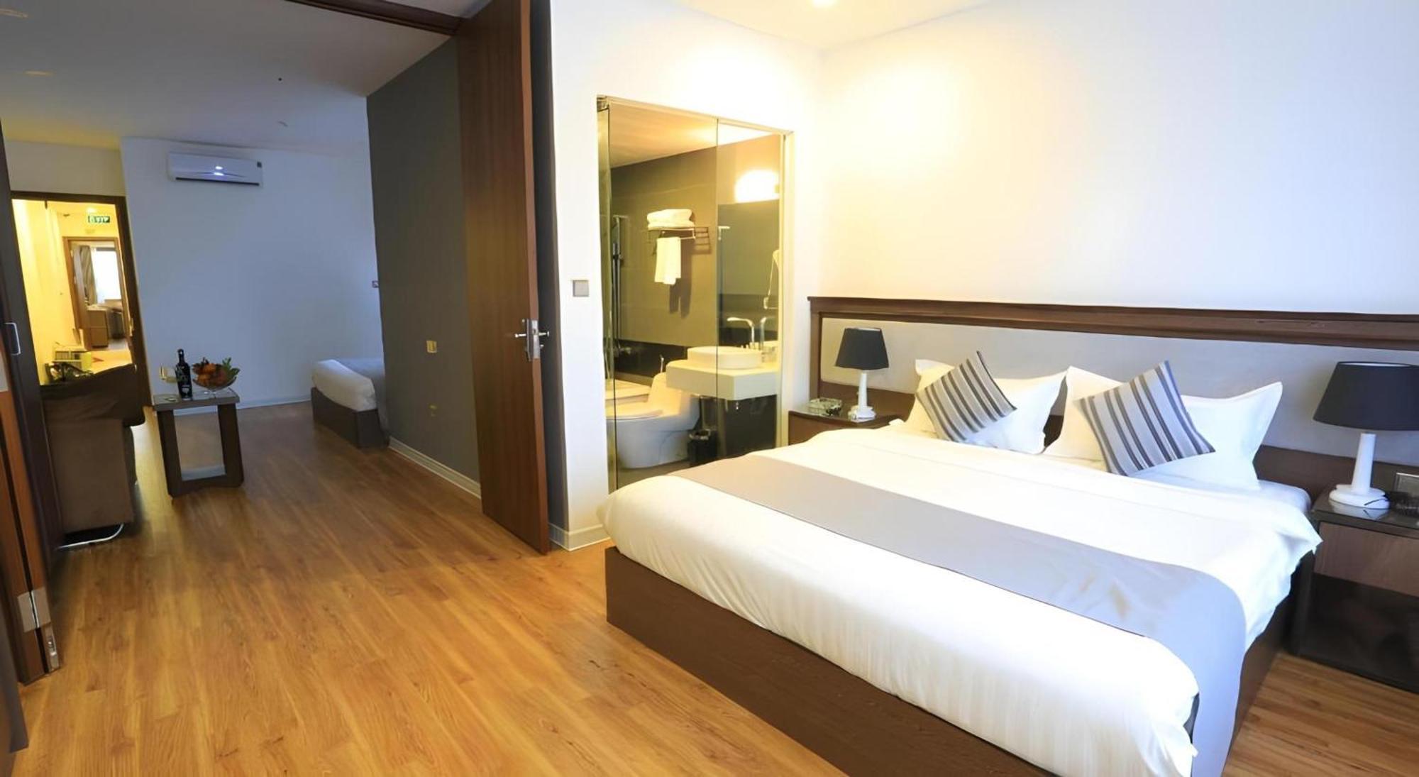 Collection O Le Grand Hanoi Hotel - The Tryst Exterior foto